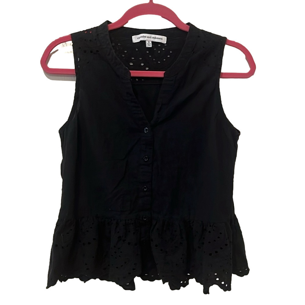 Cupcakes & Cashmere black eyelet top, small 🔵